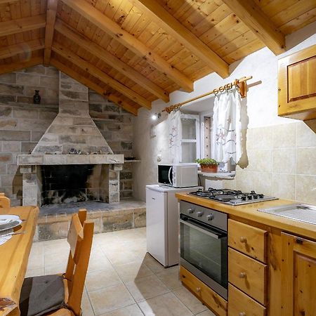 Apartmán Stone House Harmony Zrnovo Exteriér fotografie