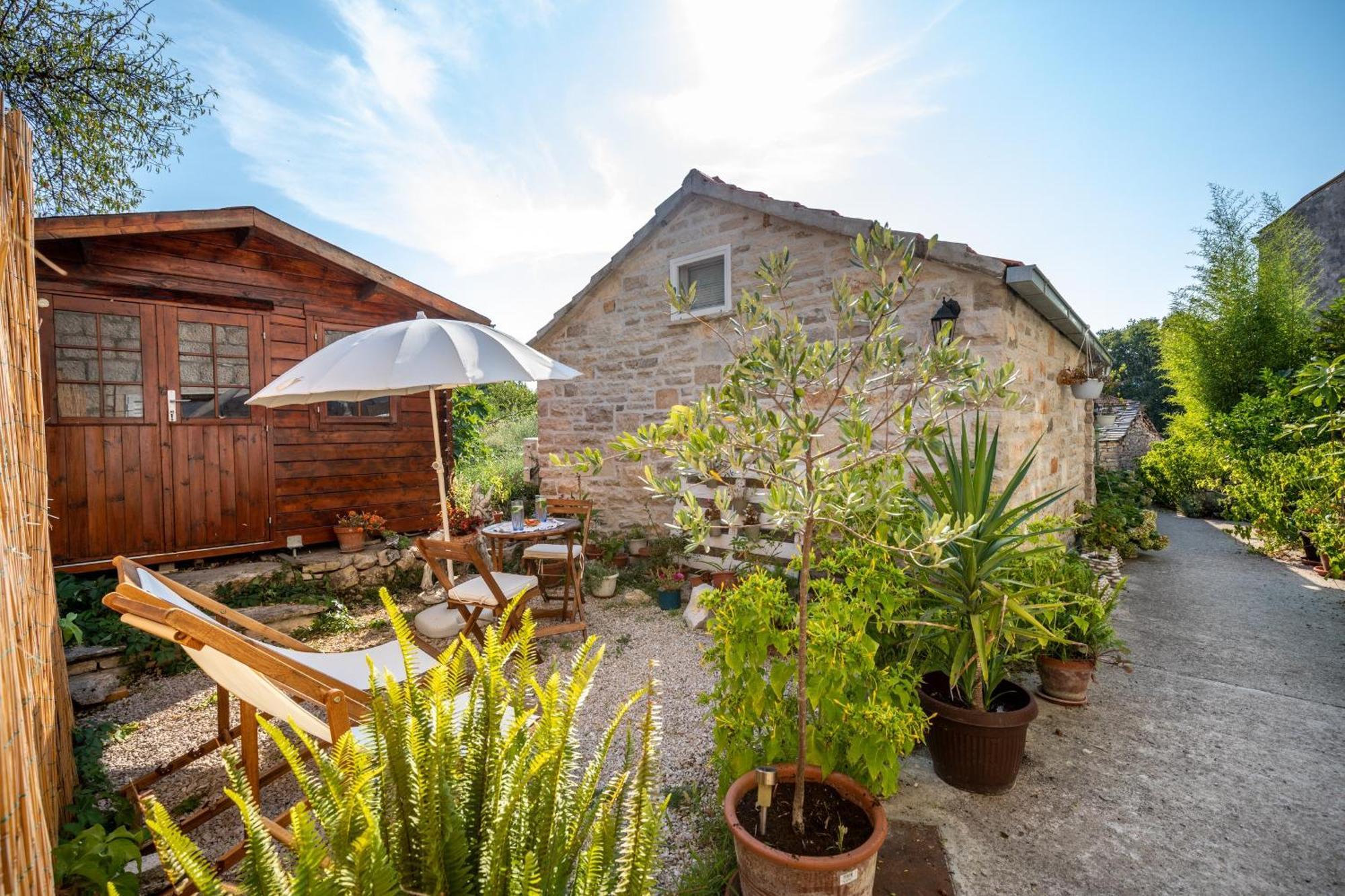 Apartmán Stone House Harmony Zrnovo Exteriér fotografie